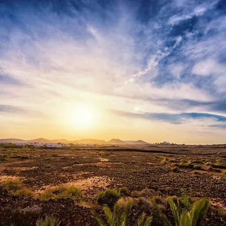 Villatommy Heated Pool, Hottub, Fast Wifi