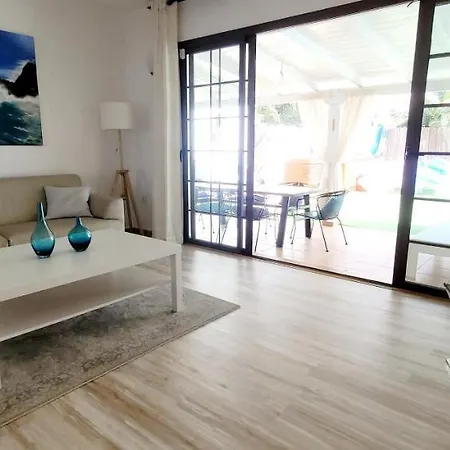 Villatommy Heated Pool, Hottub, Fast Wifi *