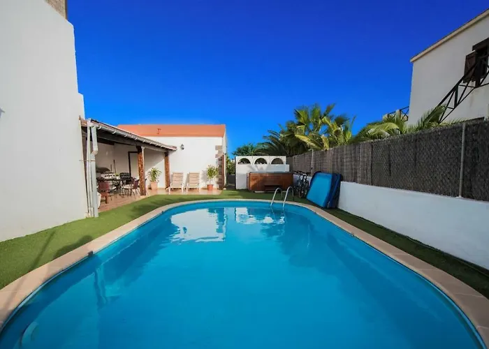 Villatommy Heated Pool, Hottub, Fast Wifi Villa Lajares